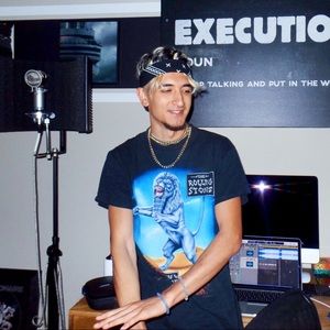 Meet your Posher, Angelo